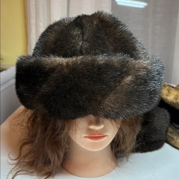 Betmar New York lot of THREE Brown Acrylic Faux Fur Hats One Size - Picture 2 of 15